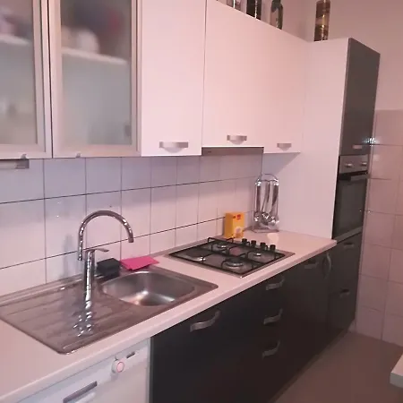 Apartment Nela Baska Voda