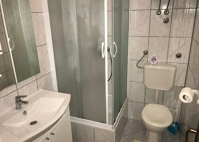 Nela דירה באסקה וודה